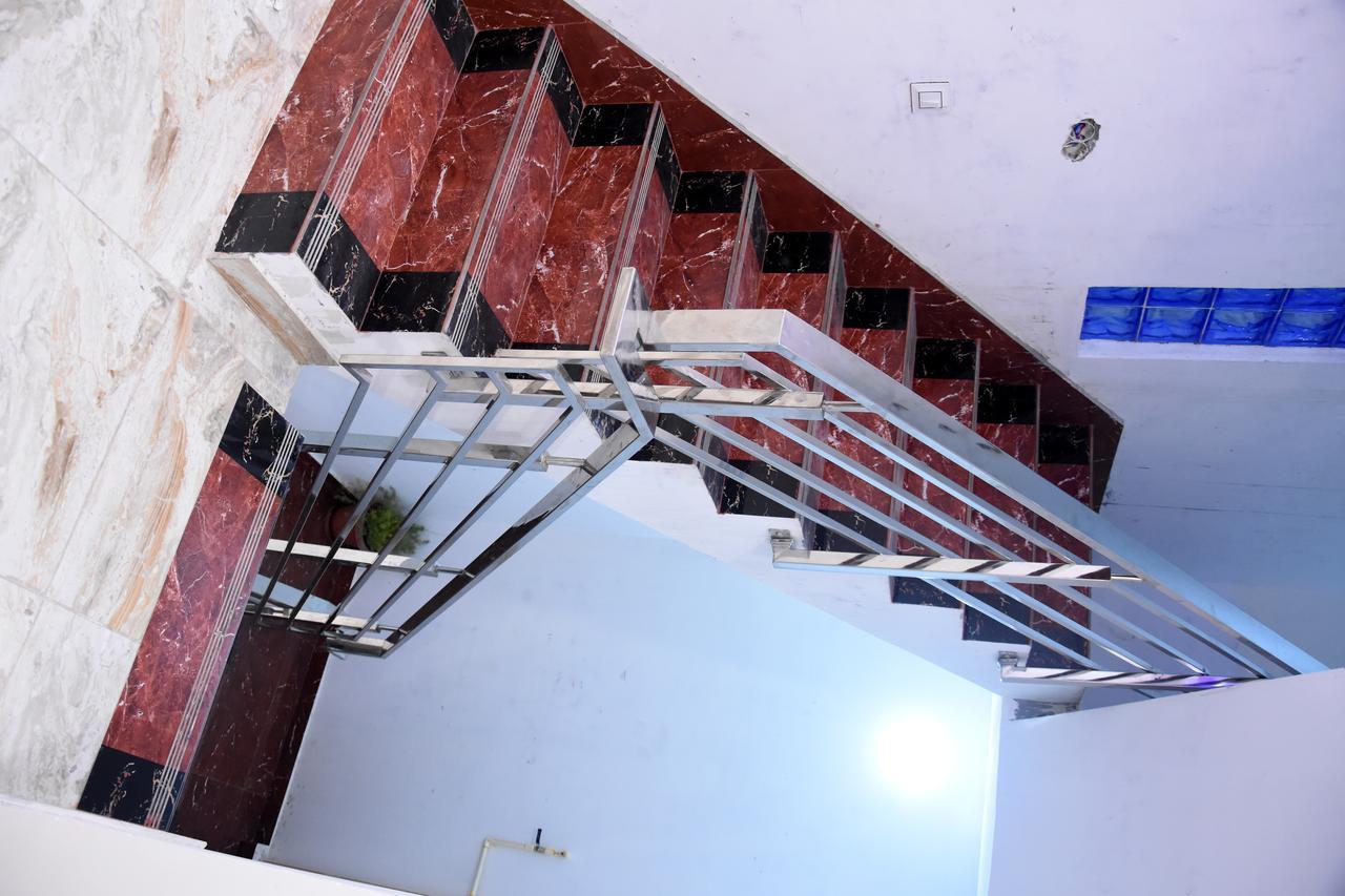 Hotel Rajshree Tanakpur Exteriör bild